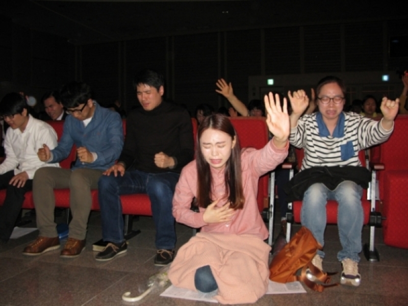 Korean Christians are praying for Sewol