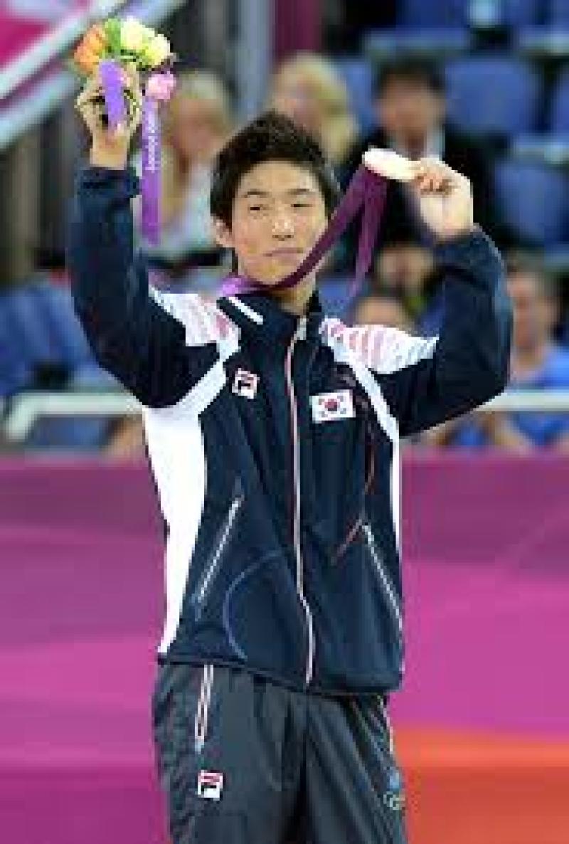 Hak Sun Yang Korean National Gymnastics Team (Vault) 