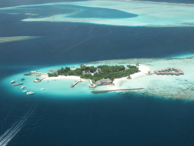 Overview of Maldive Islands