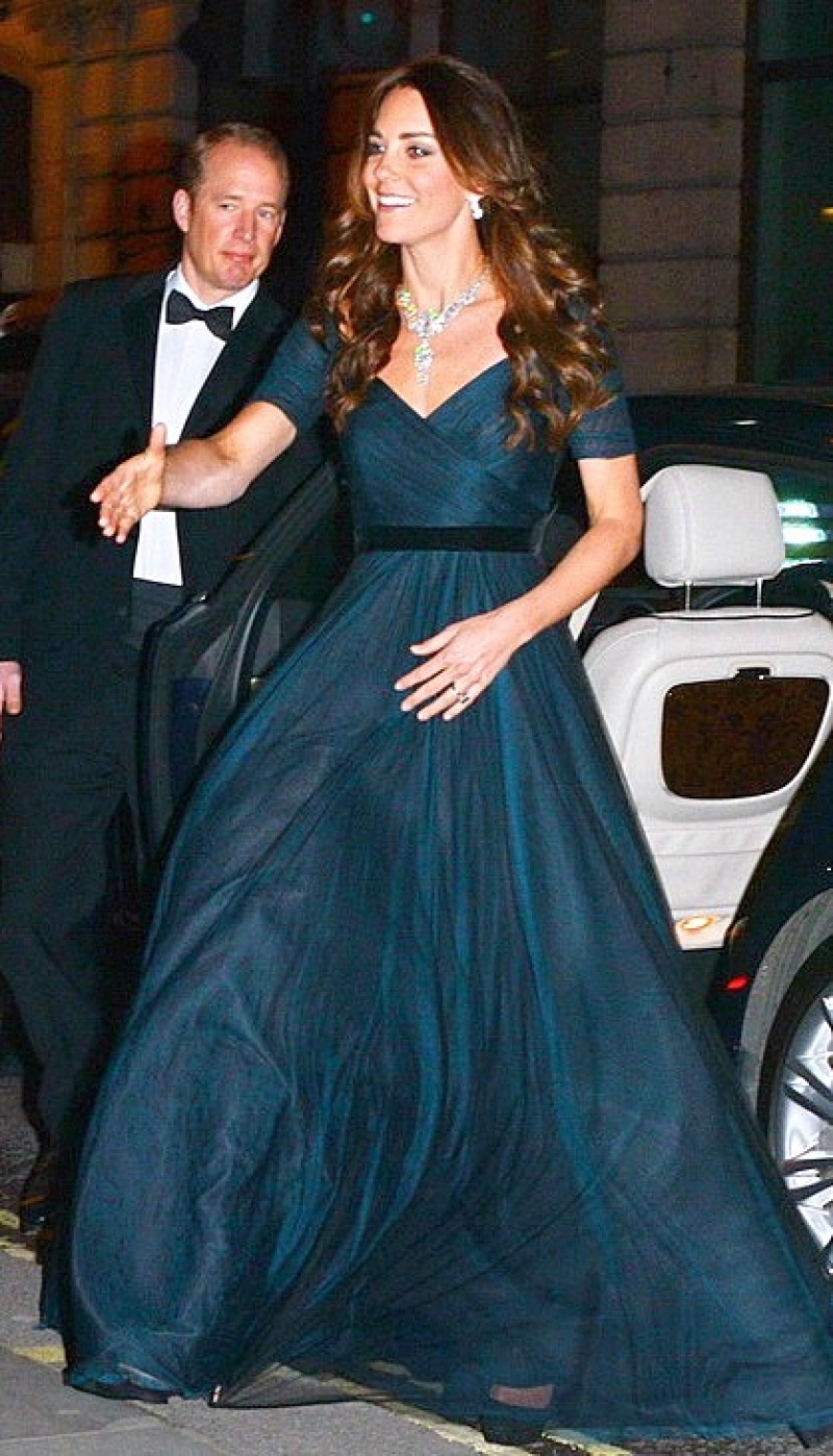 Princess Kate Attends Portrait Gala
