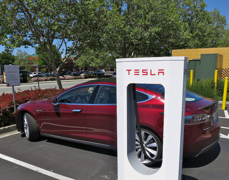 Tesla Supercharging in Gilroy