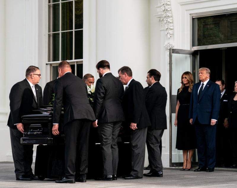 Robert Trump's last goodbye at The White House. 