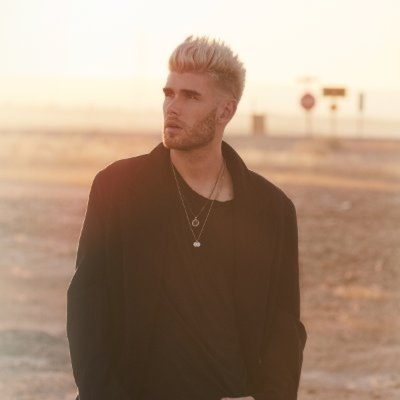 Colton Dixon