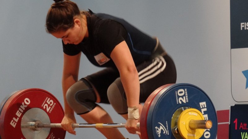 Female weightlifter Anna Van Bellinghen