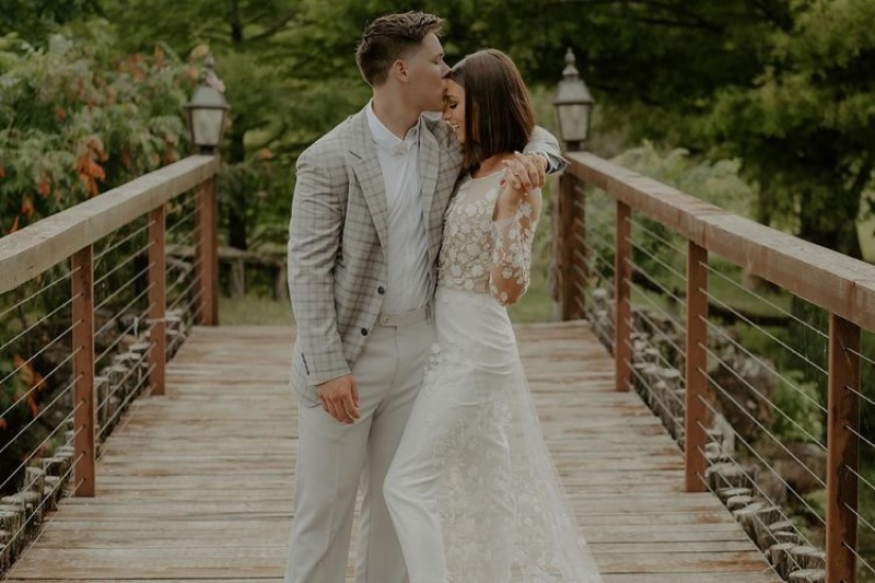 Jacob Mayo and Bella Robertson tied the knot