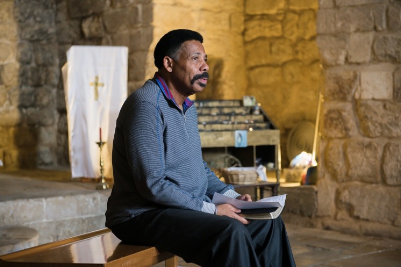 Tony Evans in "Journey With Jesus"