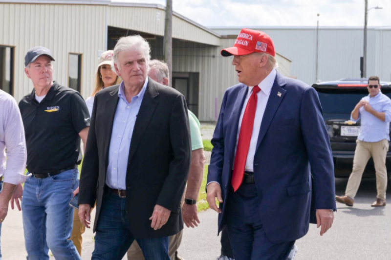 Rev. Franklin Graham and former U.S. President Donald Trump