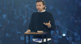 Levi Lusko Warns Young People About ‘Worldly Successes’ at Passion 2025