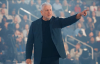 Louie Giglio Urges Students to Shift Focus from Self to God at Passion 2025