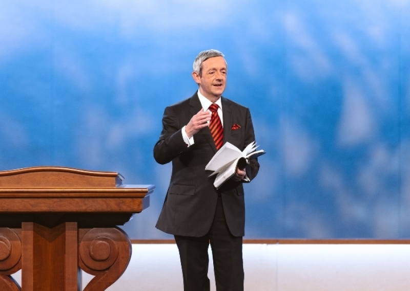 Dr. Robert Jeffress