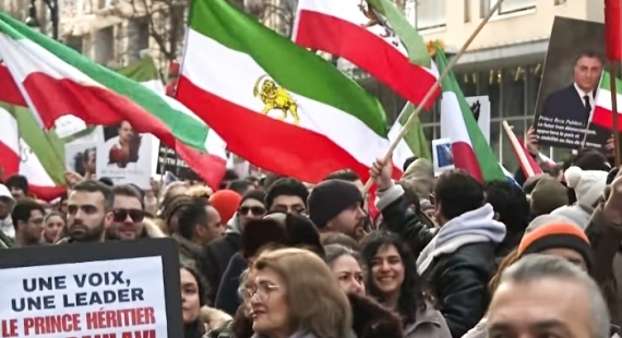 ‘Iran’s in Big Trouble,’ Trump Warns, Vowing U.S. Force if Crackdown Continues