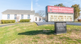 Kentucky Baptist Church Donates $100K to Help Neighboring Congregation Pay Off Building