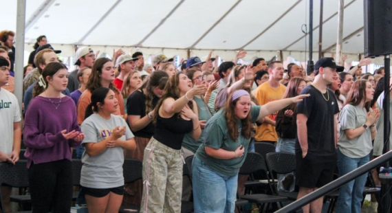 1,000 Attend UMHB Tent Revival as 80 Students Commit to Christ