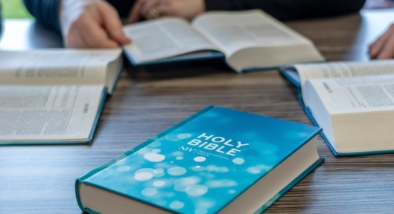 Frequent Small Group Bible Study Participants Score Far Higher in ‘Sharing Christ’