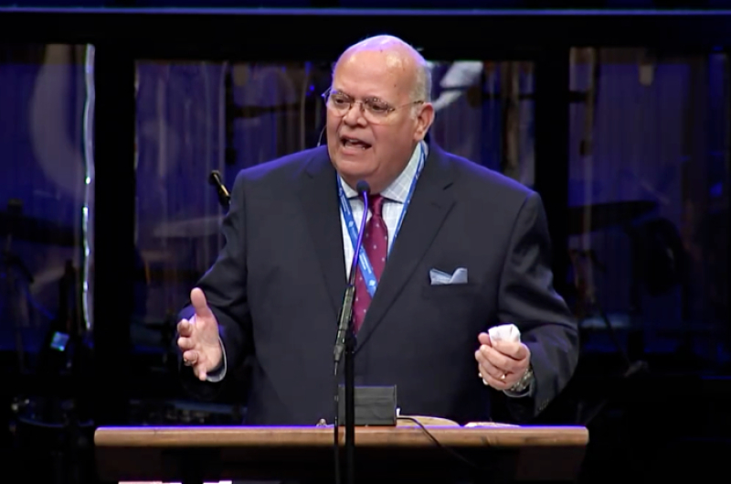 Pastor Craig Carlisle