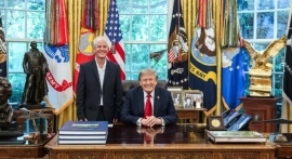 Freed Missionary Pilot Meets Trump, Credits Prayer and Scripture After Niger Abduction