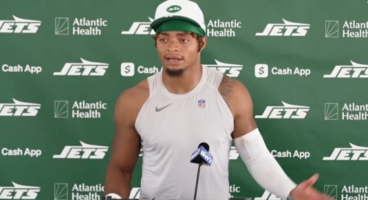 Jets QB Justin Fields Finds Purpose in Scripture Over Public Approval