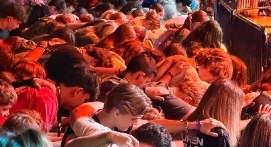 Hearts on Fire Conference Draws 13,000 as Hundreds of Students Commit to Christ