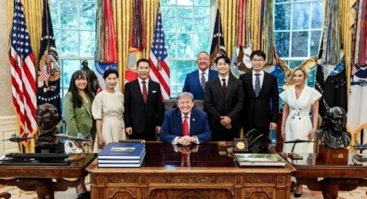 South Korean Pastor Advocating for Religious Freedom Meets President Donald Trump at White House